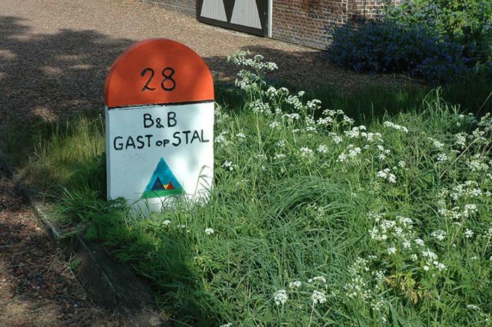 Gastopstal Wyns Luaran gambar
